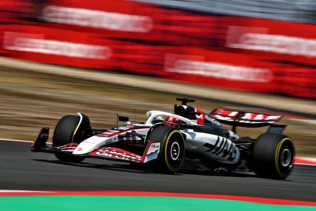 梅赛德斯碾压哈斯车队,皮亚斯特里点燃赛场 梅赛德斯碾压哈斯车队,皮亚斯特里点燃赛场