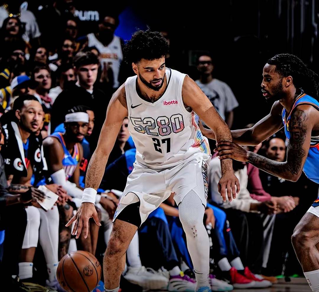 拉沃尔杯险胜美网，穆雷刷新纪录