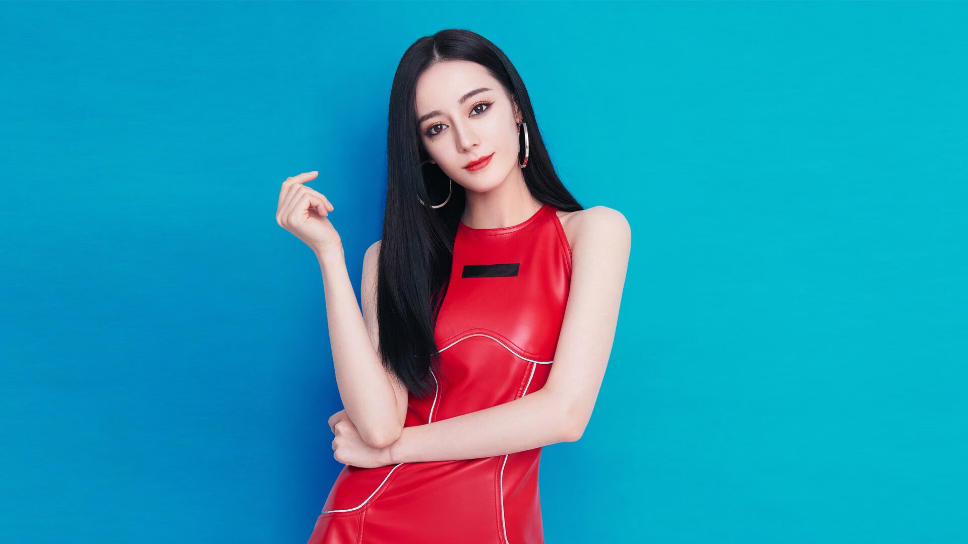 欧冠赛场诞生新王，那不勒斯以艺术足球碾压马赛，孔德一球成名惊艳欧洲