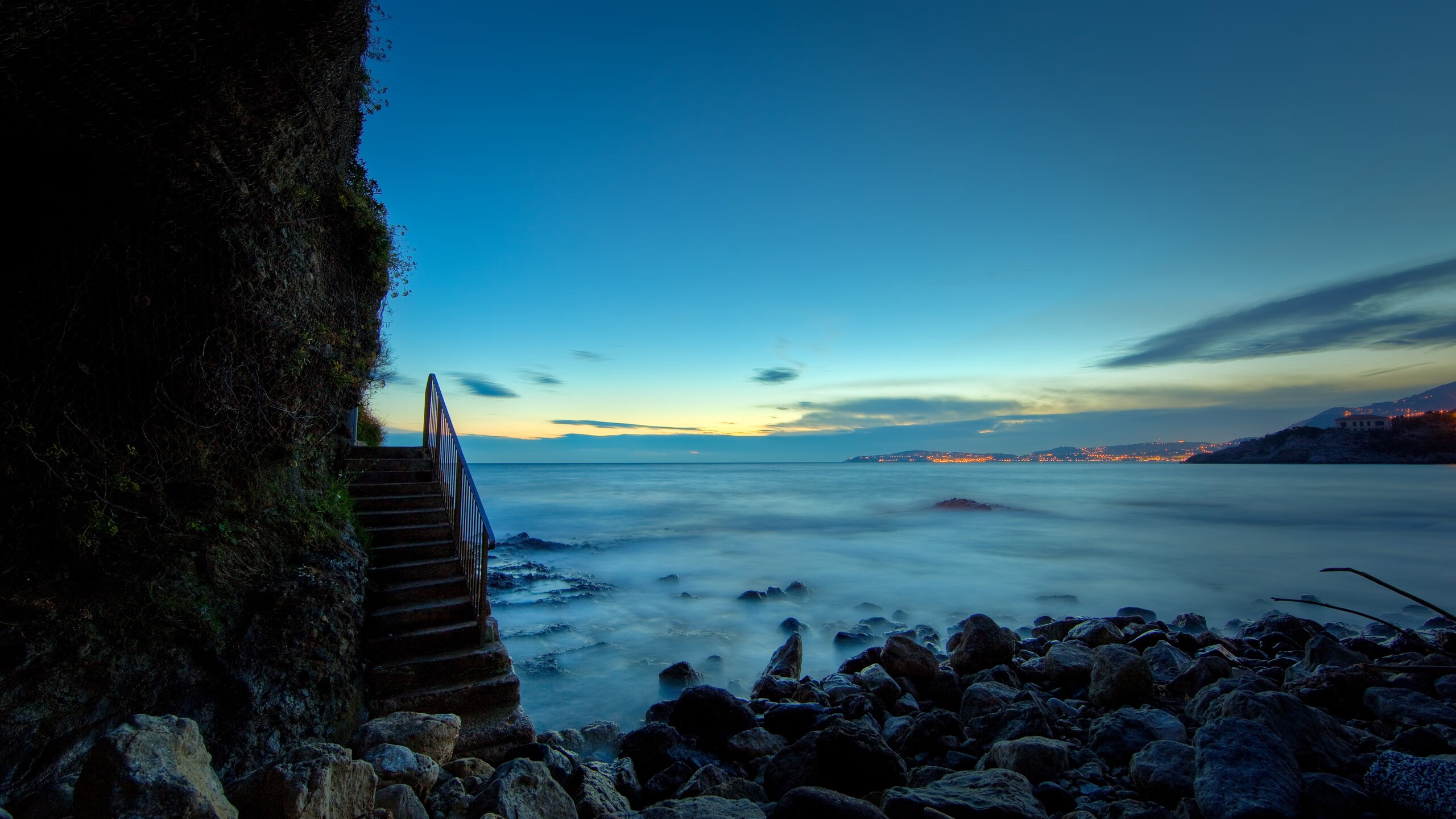 斯通斯的战术革命，美加墨世界杯关键战，美国队如何从利物浦式困境中突围