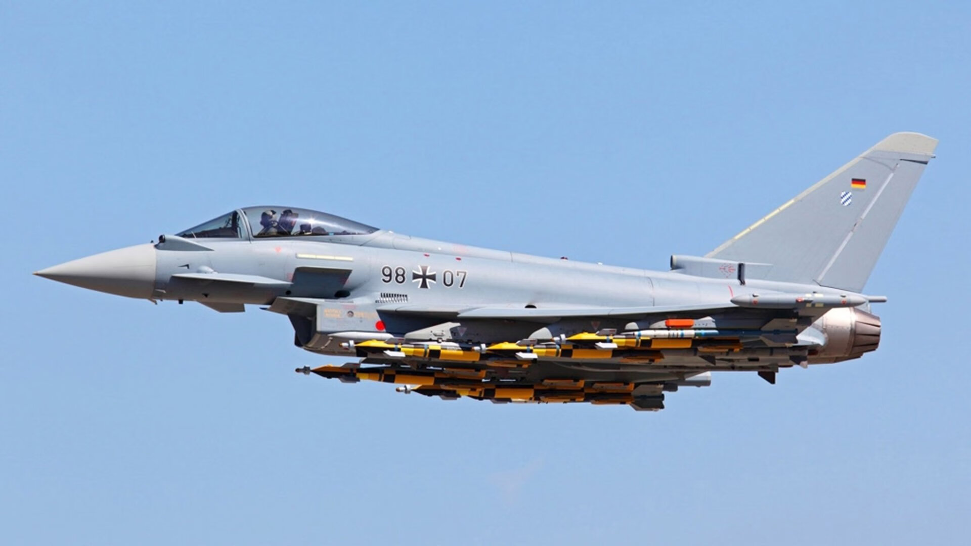 跨界压制，当足球铁卫闯入NBA总决赛之夜