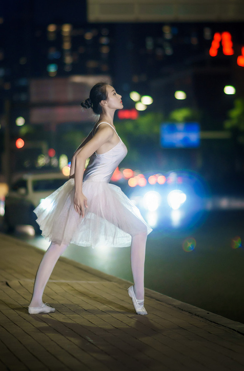 迪亚斯绝杀，当德国在时间裂缝中带走沙特