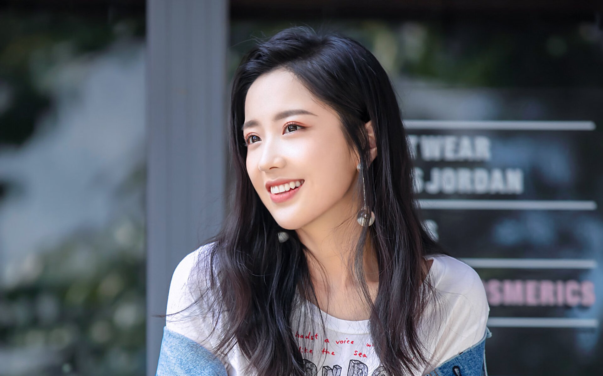 爱游戏下载-霍勒迪手术刀式连续切割，森林狼客场凌厉收割胜利